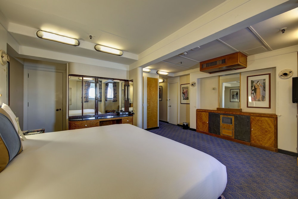 The Queen Mary 23/56