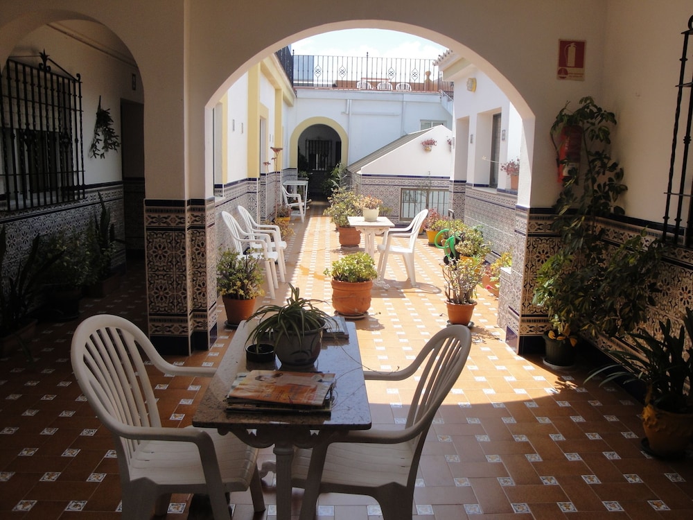 Hostal Malaga 27/50