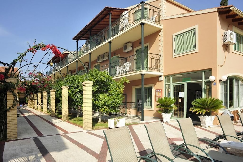 Philippos Hotel 17/27