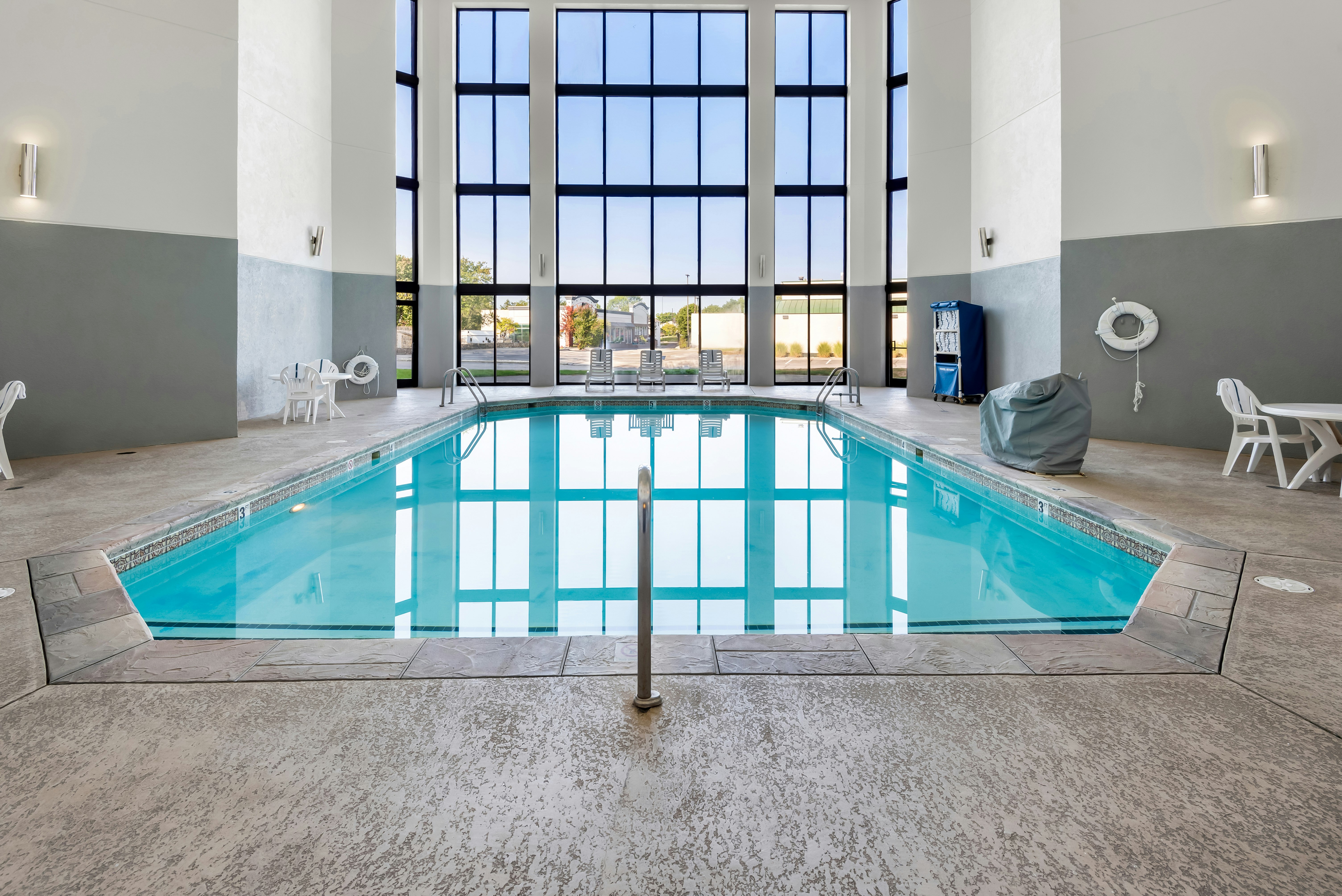 Hampton Inn Indianapolis-N.E./Castleton 20/42