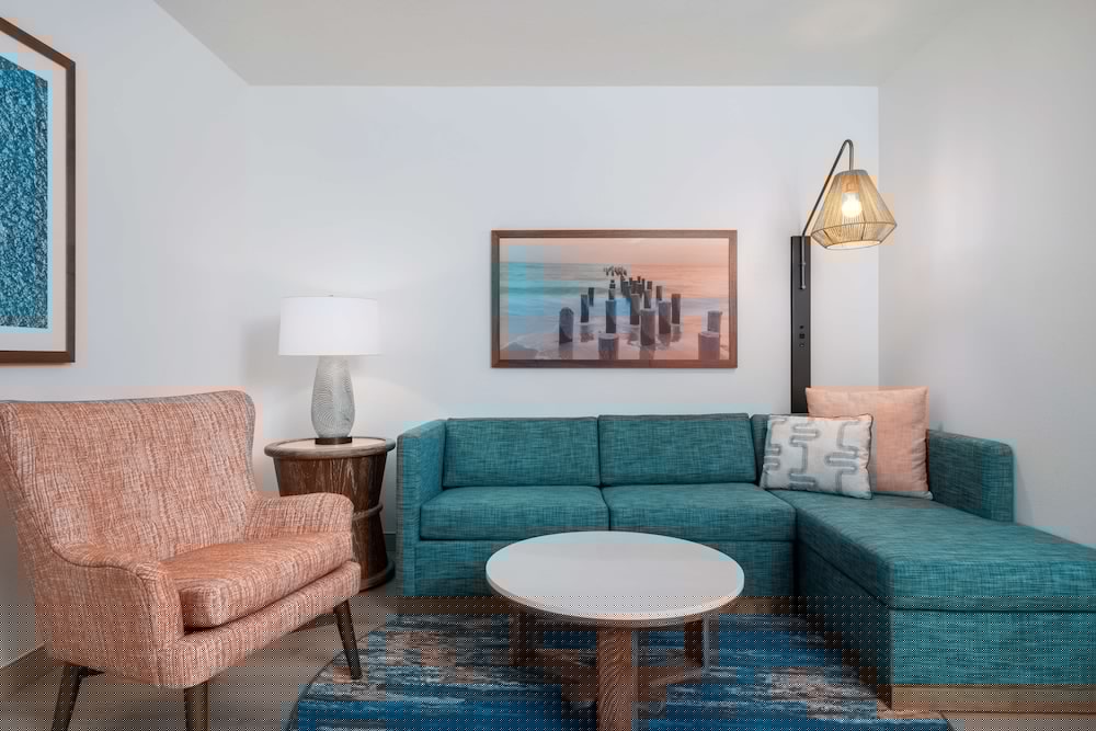 Doubletree Suites By Hilton Naples 40/67
