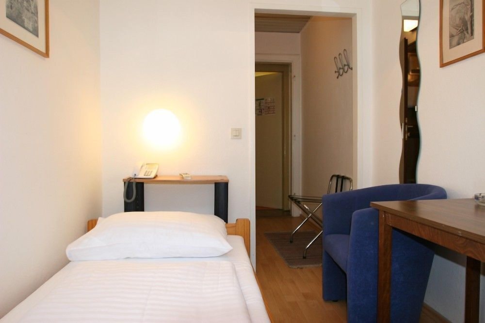 Terminus Hotel 17/50