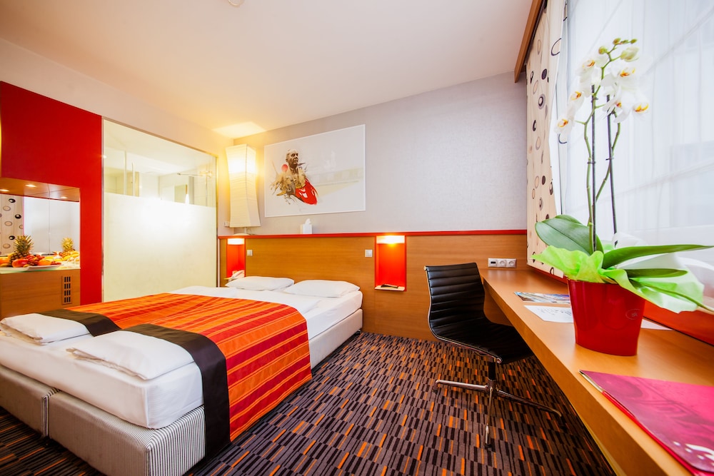 Royal Park Boutique Hotel 30/59