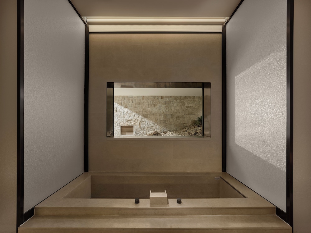 Banyan Tree Dongguan Songshan Lake 18/60