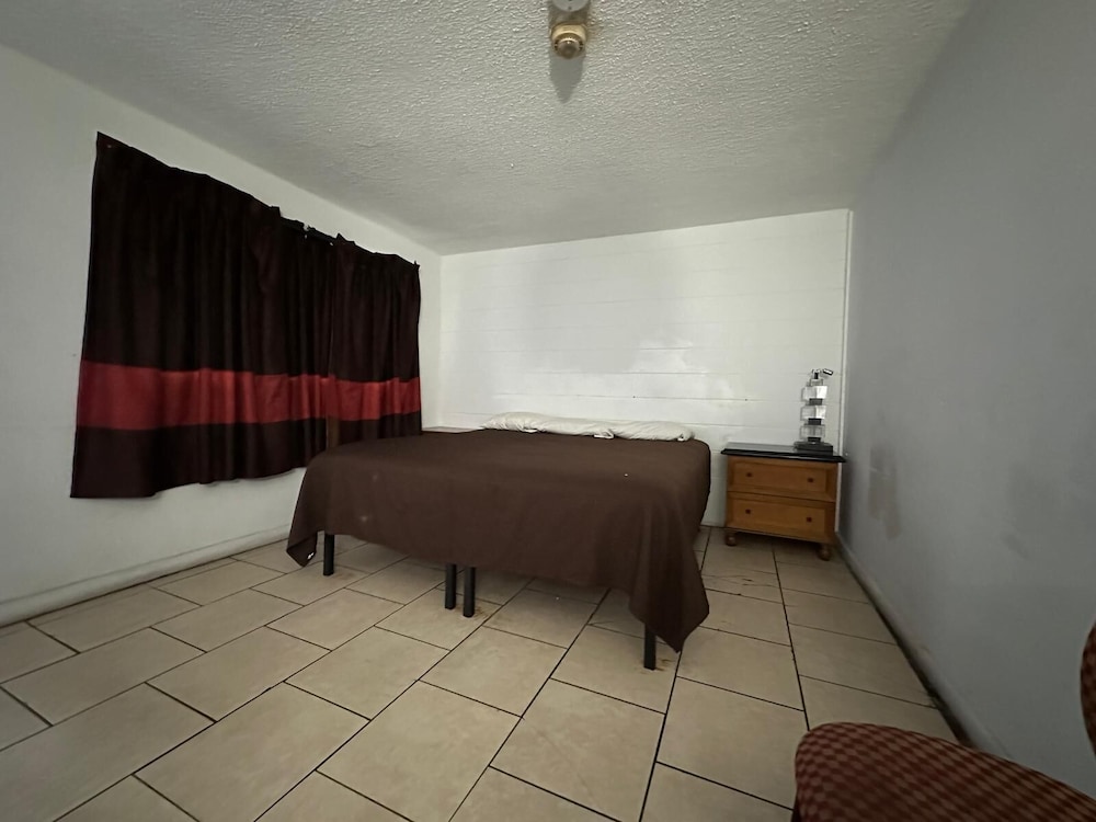 Arrow Motel by OYO Near Downtown 31/49