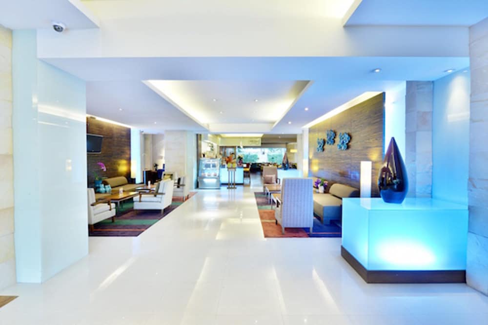 St James Hotel 8/50