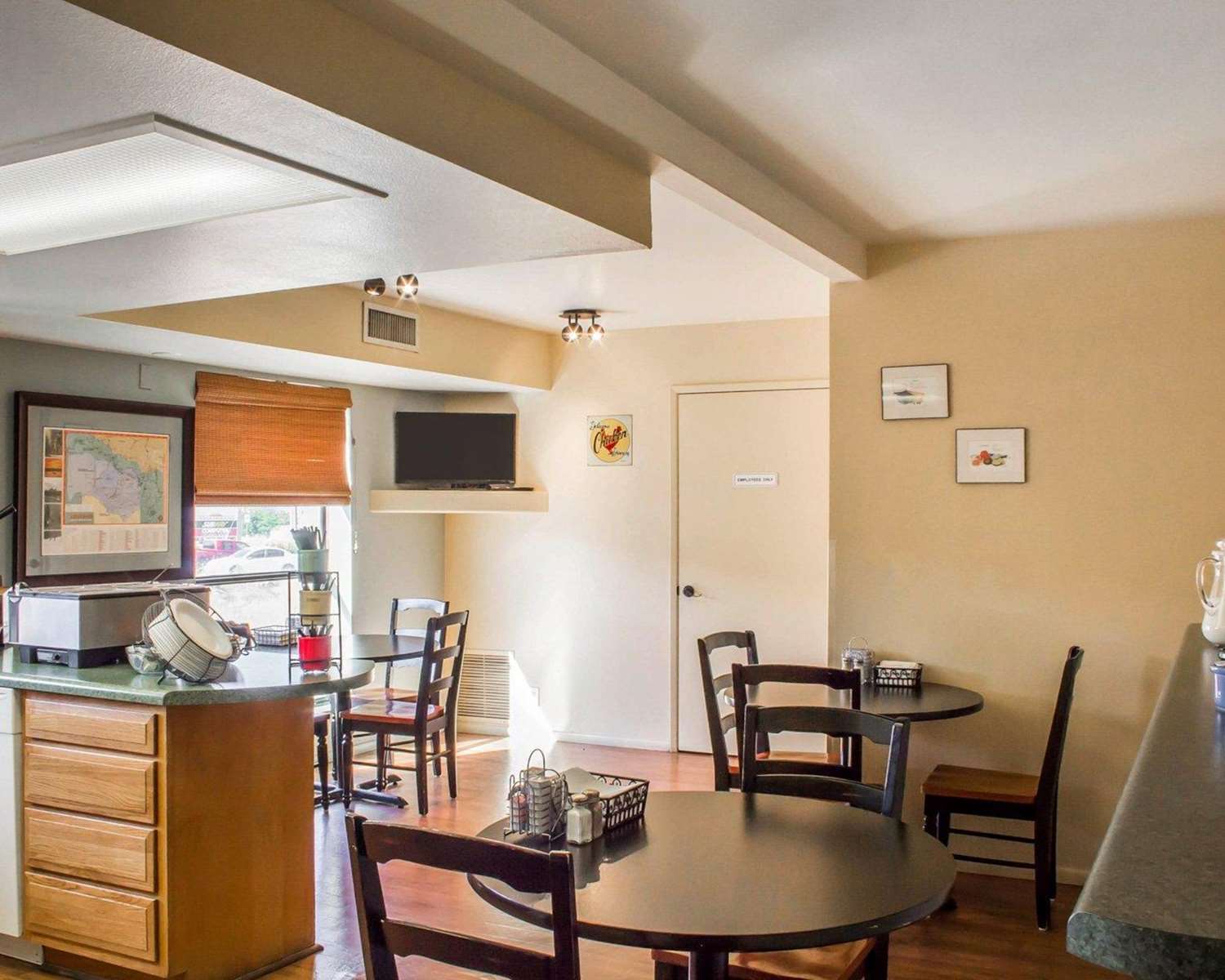 Rodeway Inn Silver Creek Inn 21/24