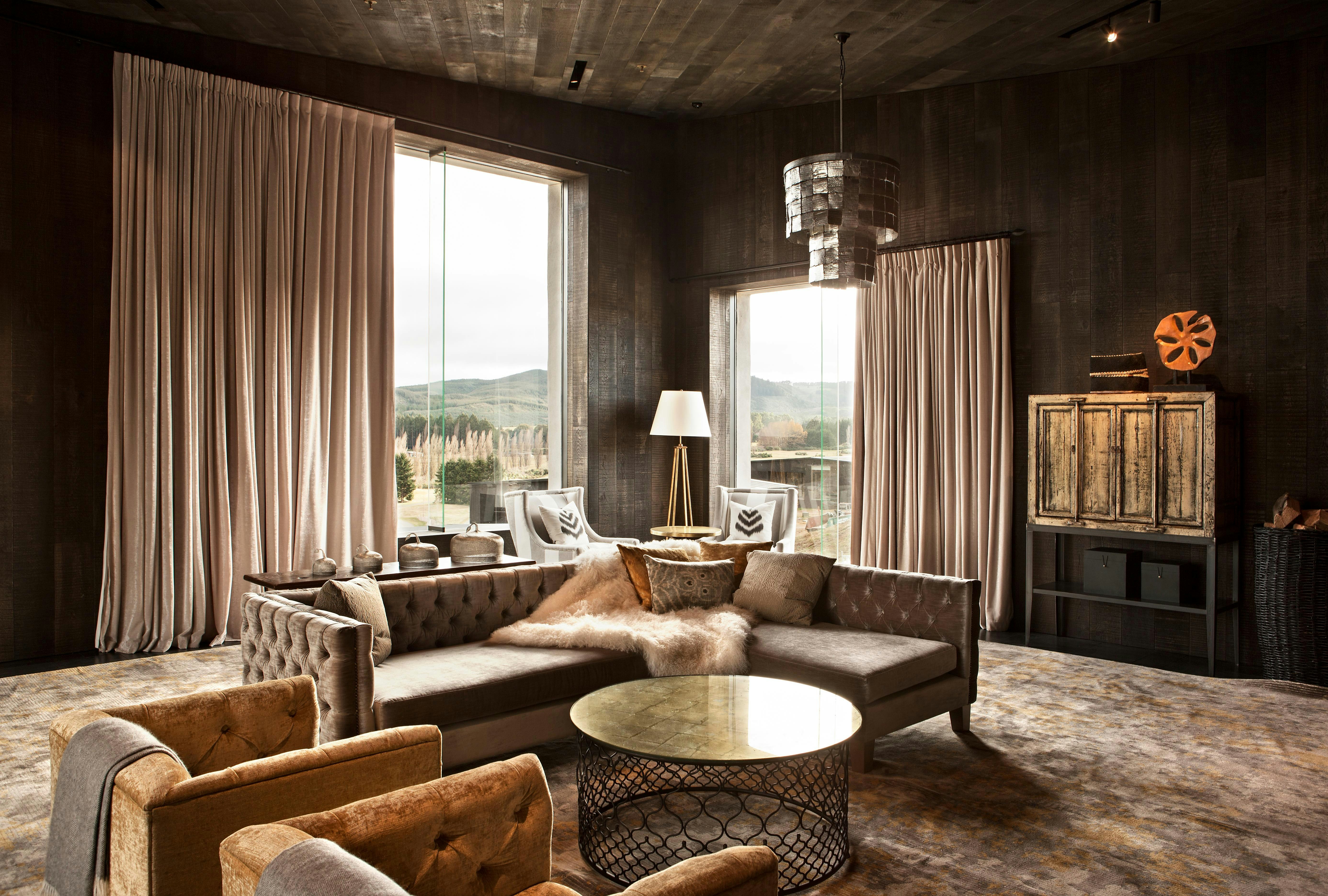 THE KINLOCH CLUB 26/48