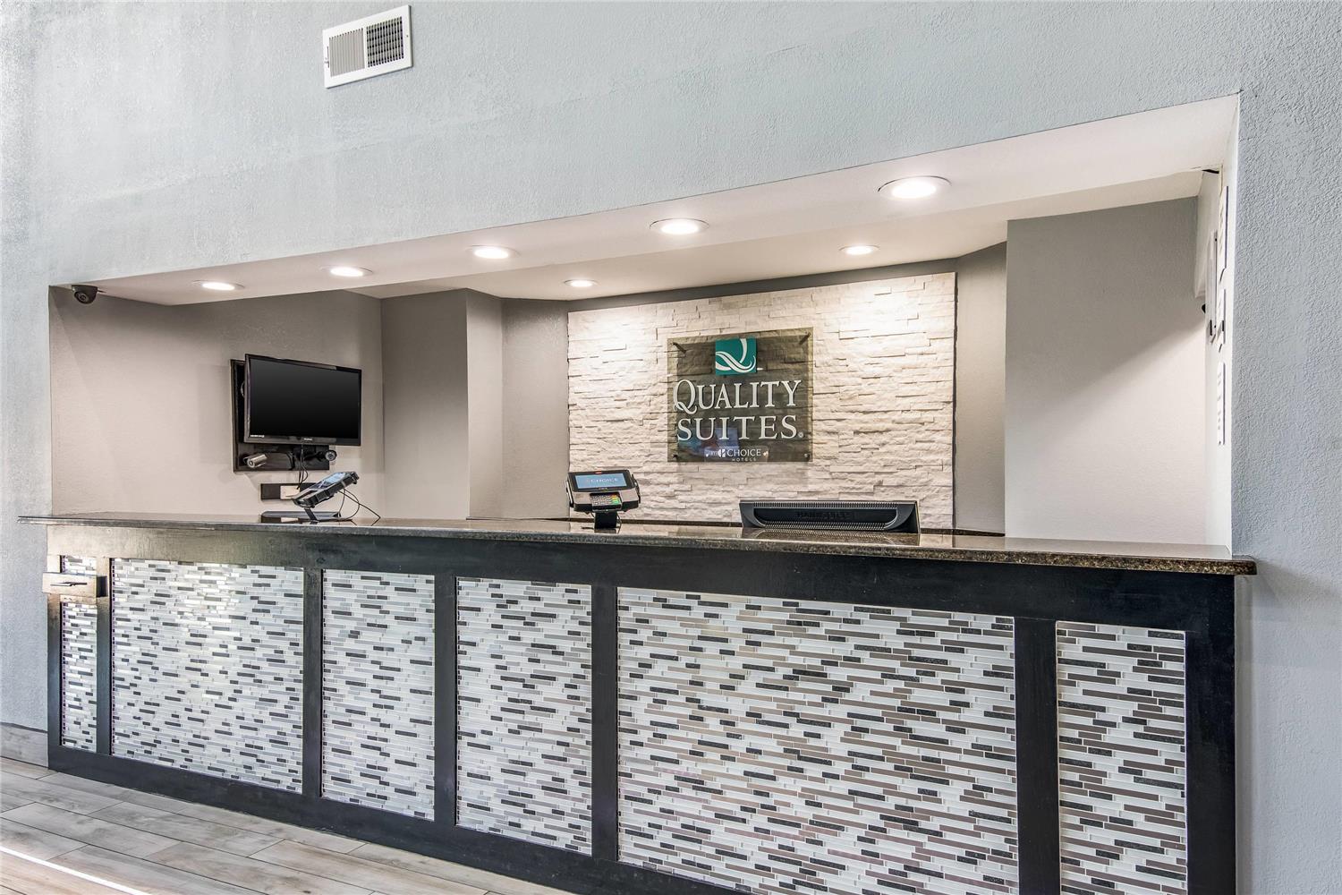 Quality Suites Maumelle - Little Rock NW 10/28