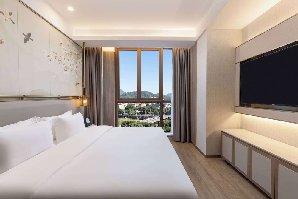 Executive, Suite, King Bed