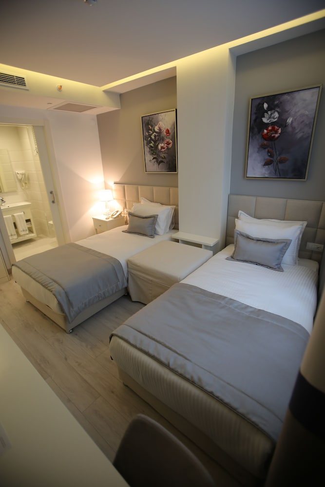 Rawda Hotel Bakirkoy 11/24