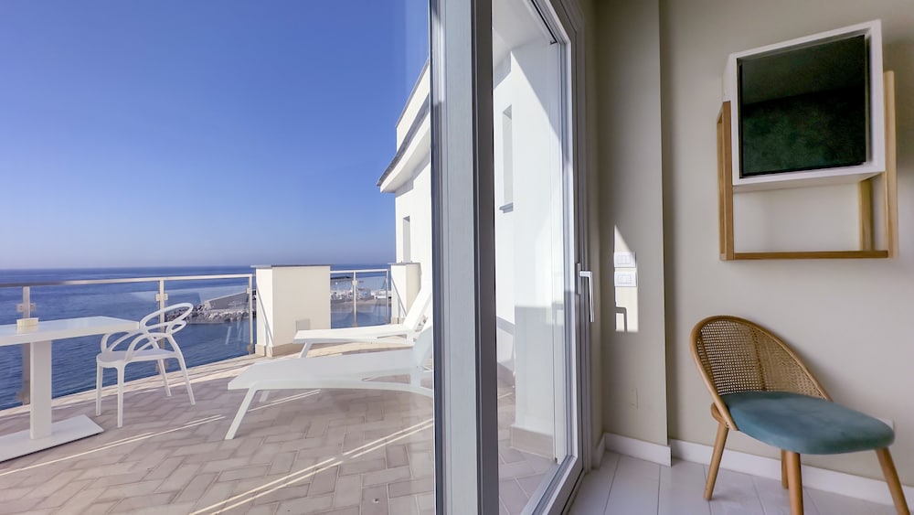 Hotel Giosue A Mare 2/50