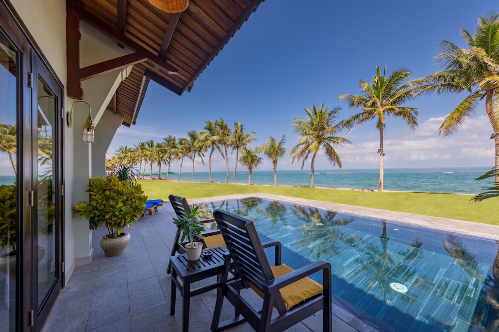 Palm Garden Beach Resort & Spa 24/48