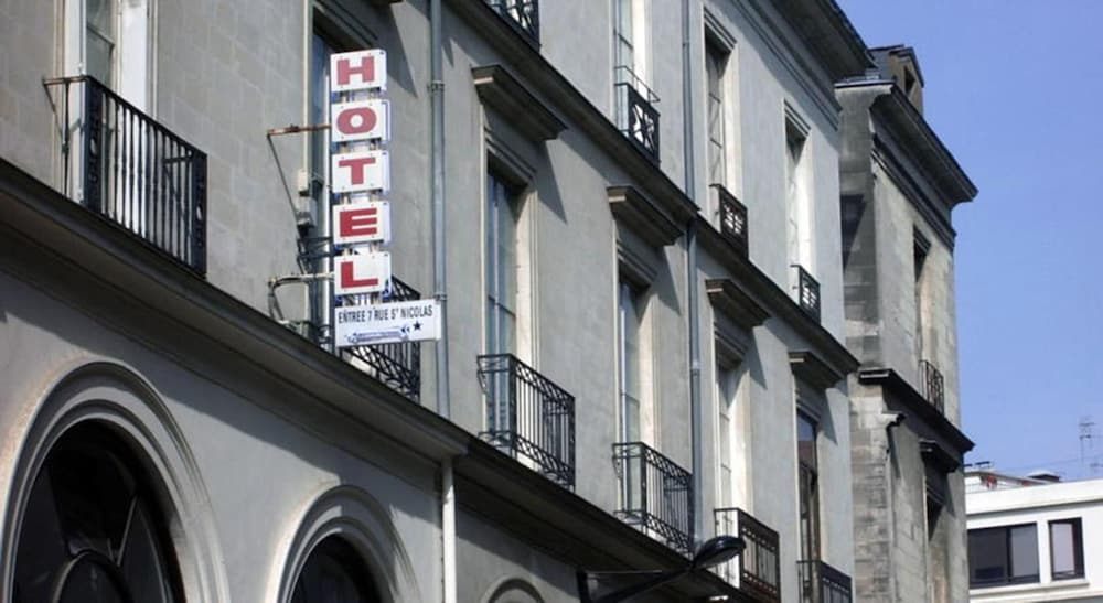 Hotel Saint Patrick 29/35