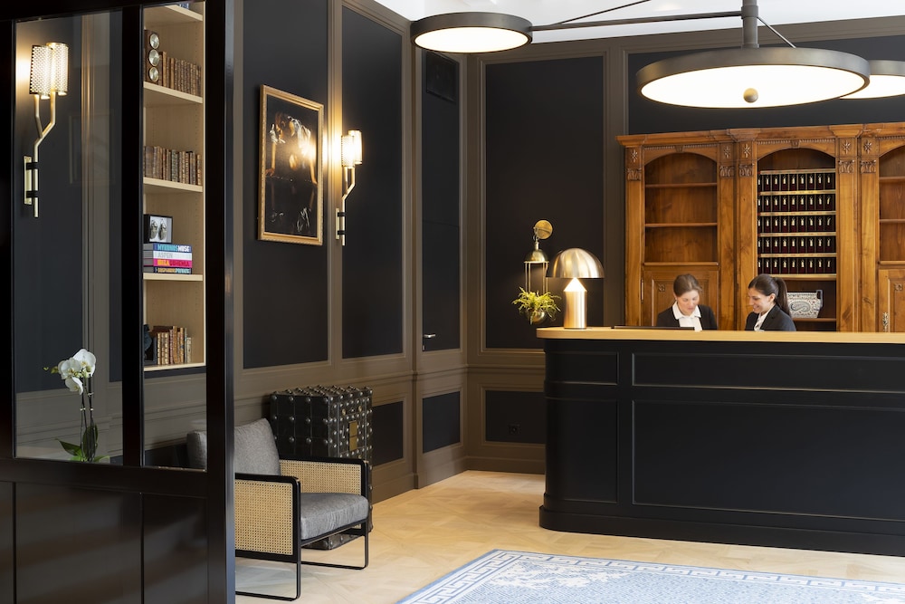 Lobby at Hotel Longemalle, GENEVA