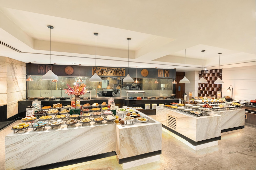 Radisson Bhopal 52/64