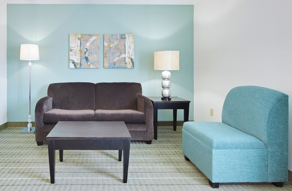 Holiday Inn Express Monticello 38/63