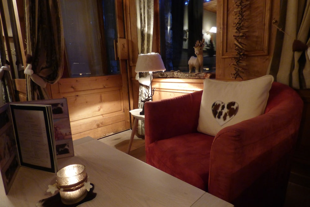 Les Campanules Hotel Restaurant 45/60