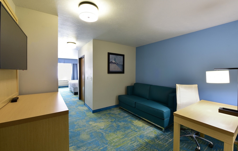 Days Inn By Wyndham Springville 23/44