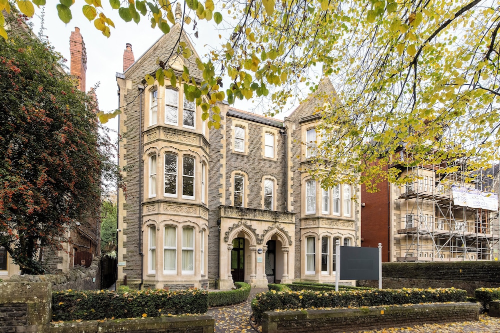 SACO Cardiff - Cathedral Road 35/39