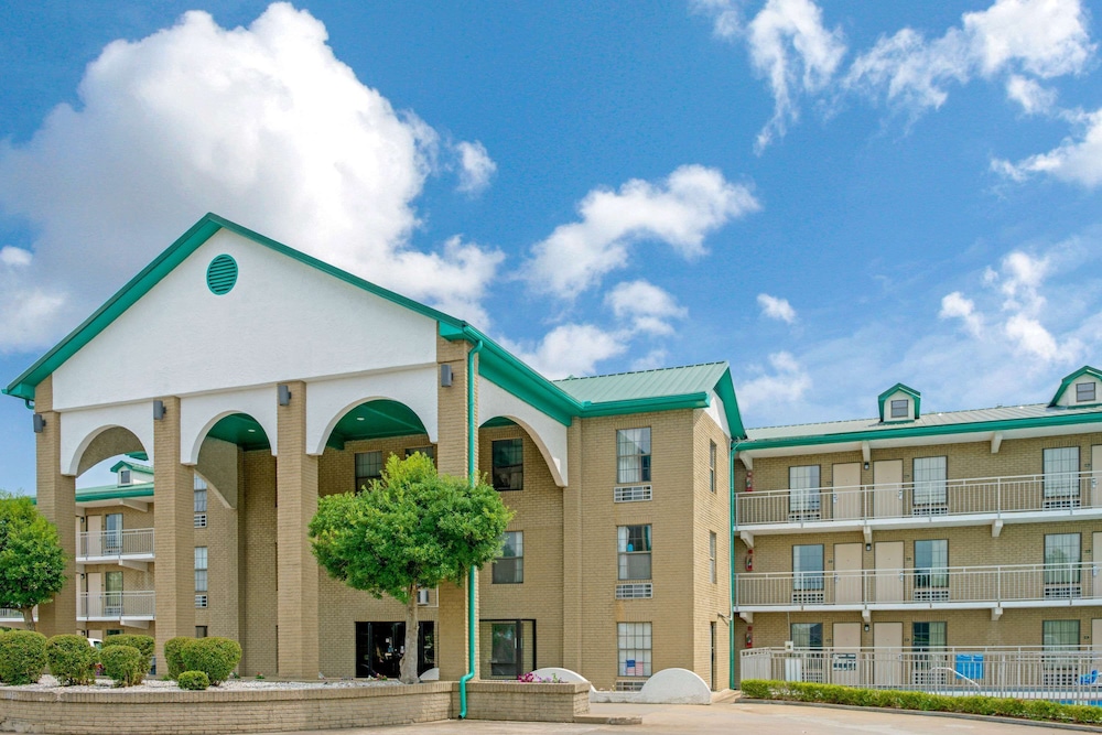 Super 8 by Wyndham Lakeland 4/41