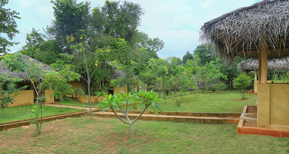 Niyagala Lodge 45/50