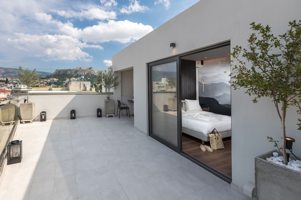 Ivis 4 Hotel 43/56