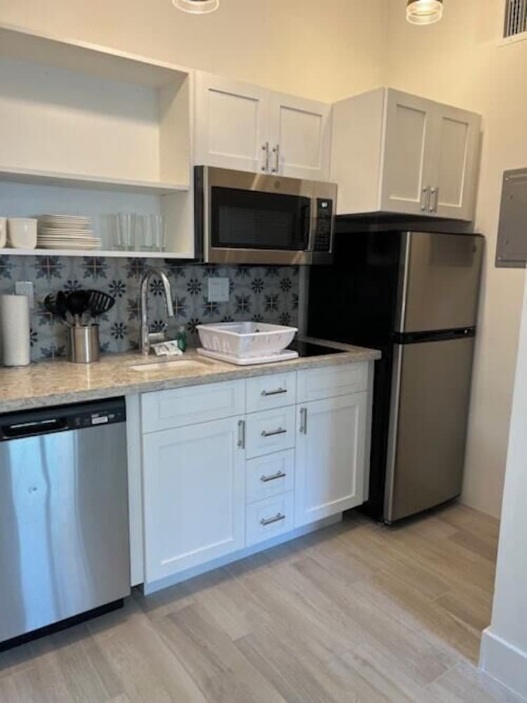 Efficiency, Villa, King Bed, Ocean View