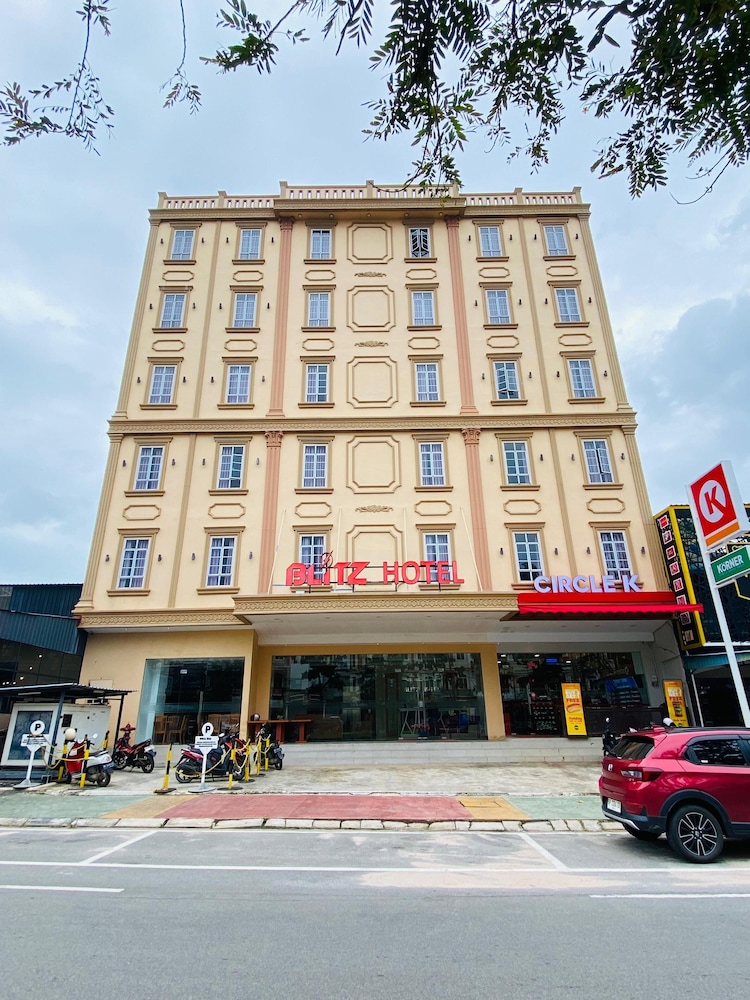 Blitz Hotel Batam Centre 4/37
