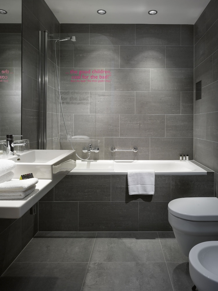 Moods Boutique Hotel 41/41