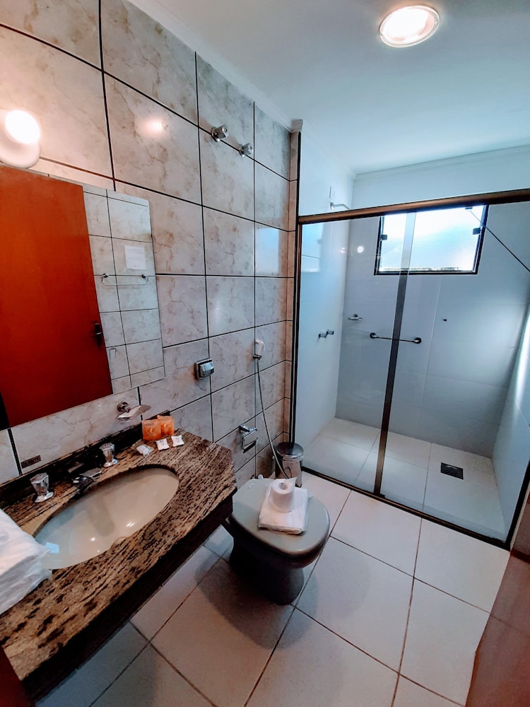 Minas Garden Hotel 45/46