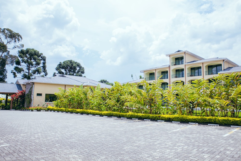 Gorillas Volcanoes Hotel 7/40