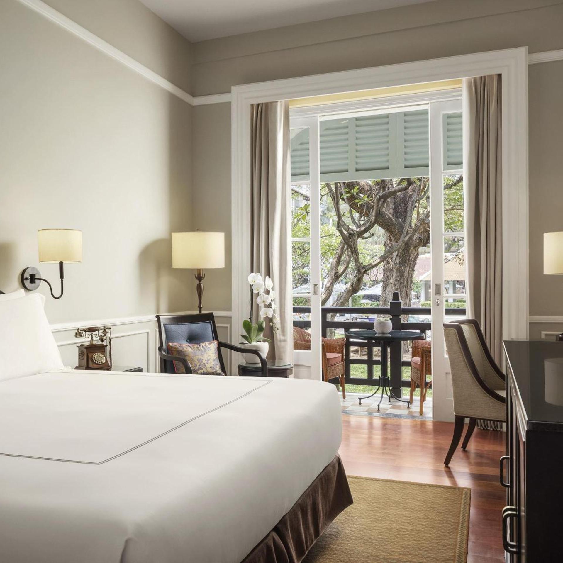 State, King Bed, Garden View، Raffles Hotel Le Royal 4/10