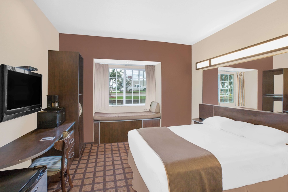 Microtel Inn And Suites Conway 13/35