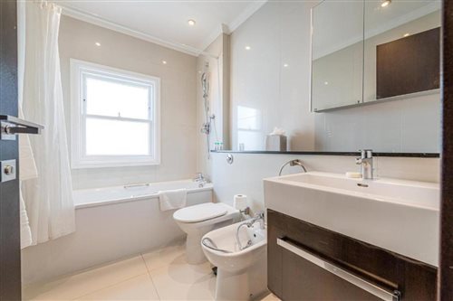 شقة بـ3 غرف نوم في الطابق الأرضي
