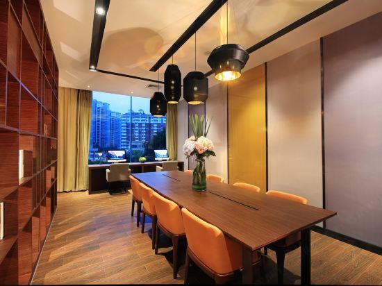 Hampton by Hilton Wuhan Tianhe Airport East 21/22