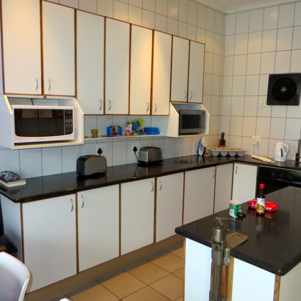 Ashanti Lodge Backpackers Gardens 52/65