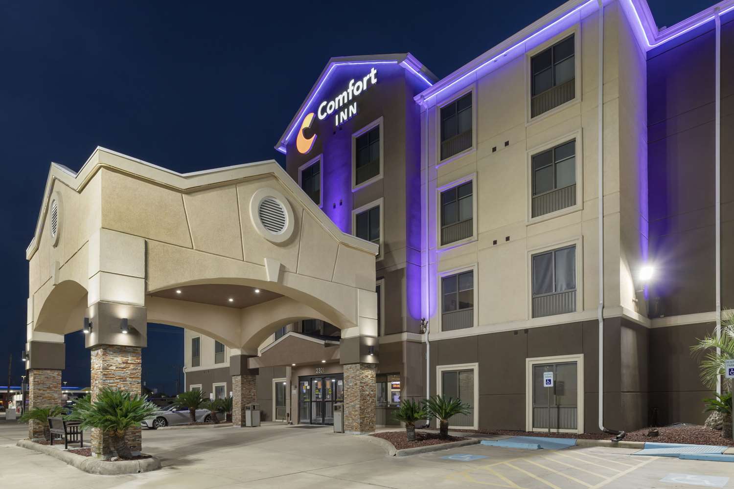 Comfort Inn Orange I-10 8/44