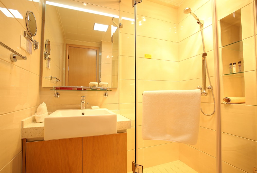 Yantai Tianma Argyle Suites 68/70