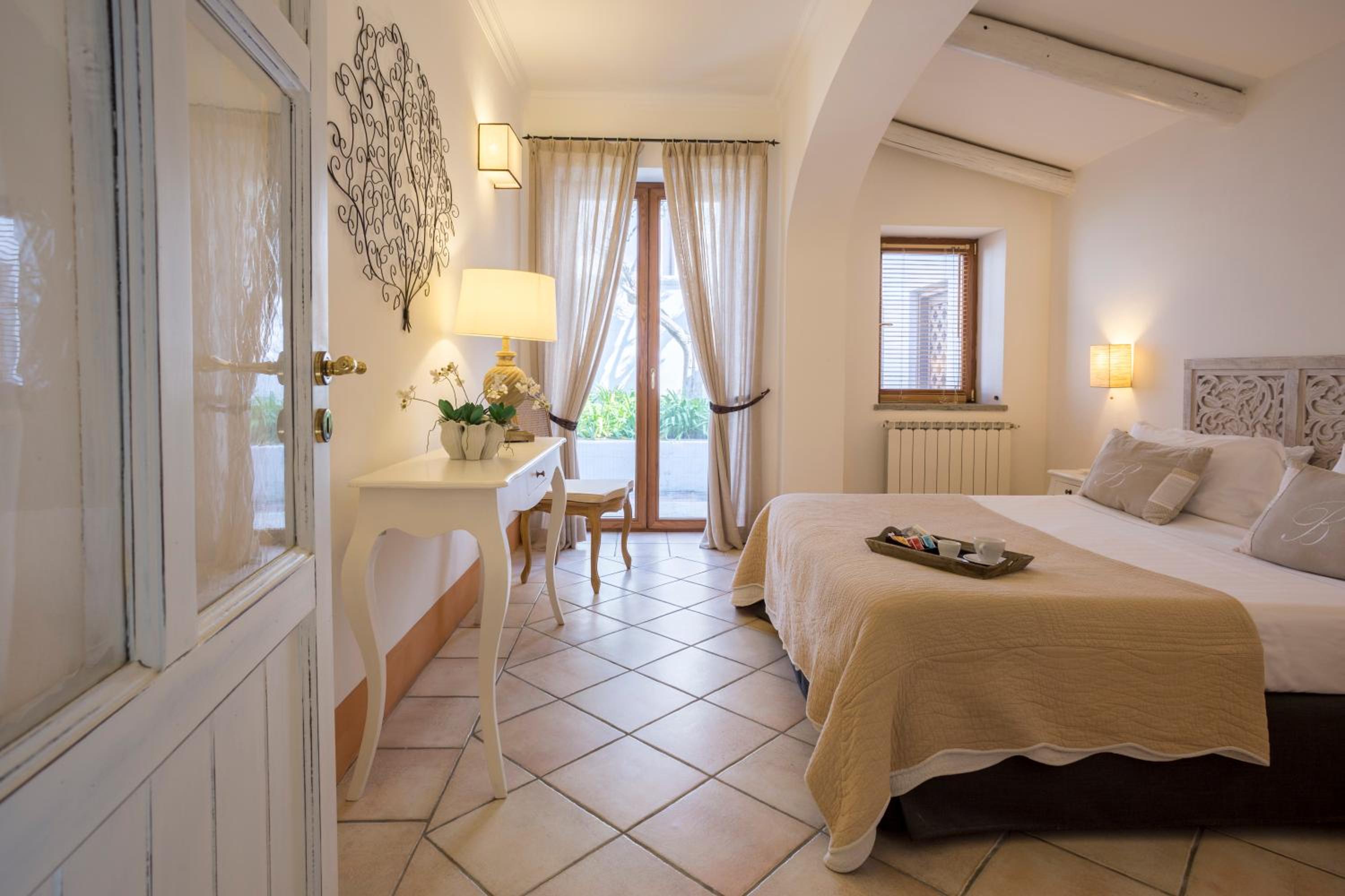 Tenuta Del Poggio Antico 4/19