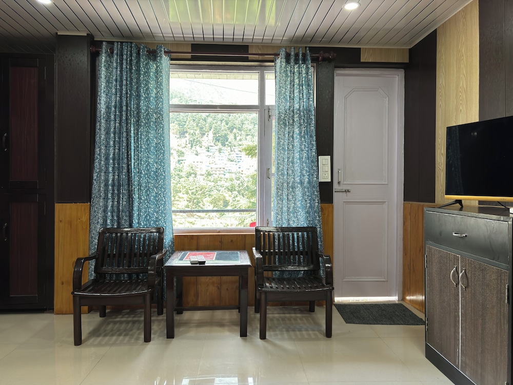 Hotel Ekant Lodge 38/50