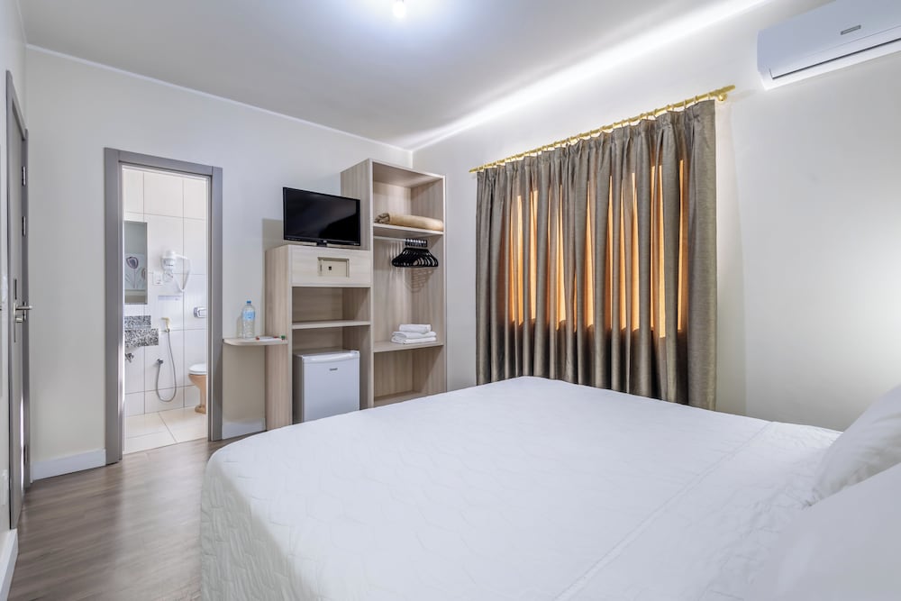 Rosenbrock Hotel 23/70