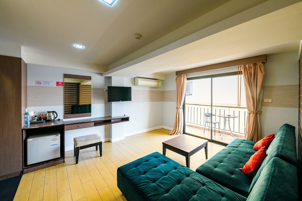 Scandia Beach Hotel 33/50