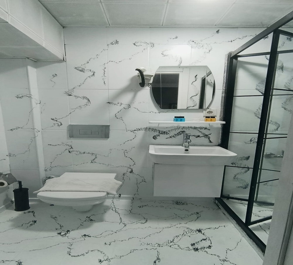 TAKSIM UNIQUE SUITES 71/73
