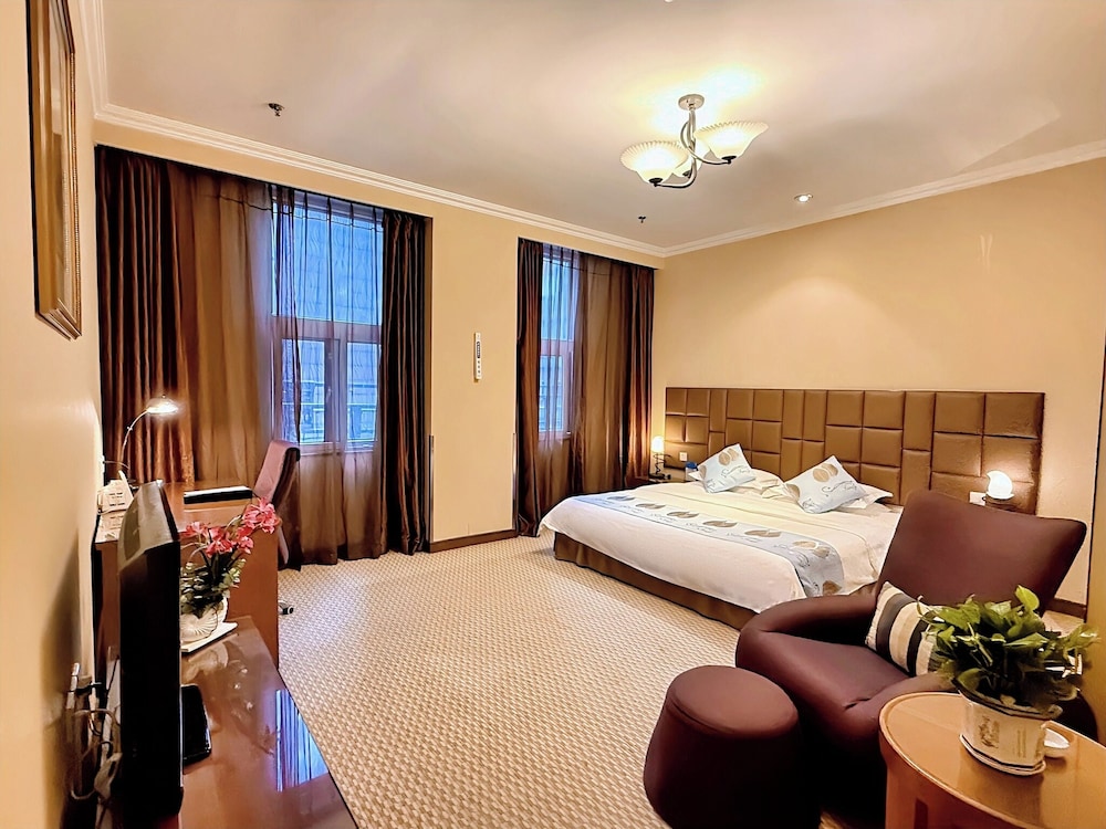 Milky Way Hotel Chongqing 27/56
