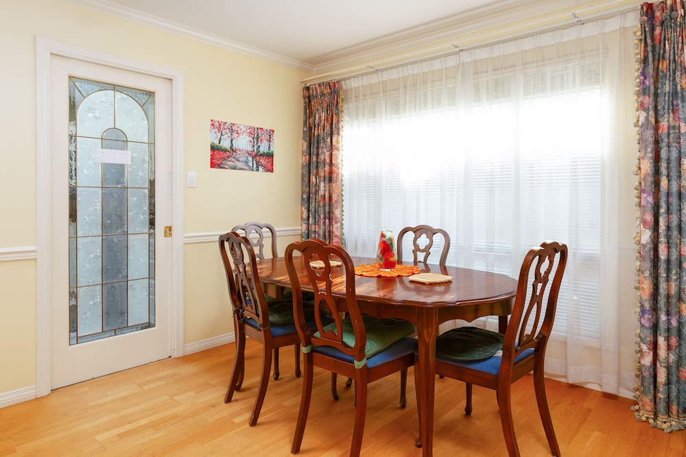 Charming Family Hotel 33/45