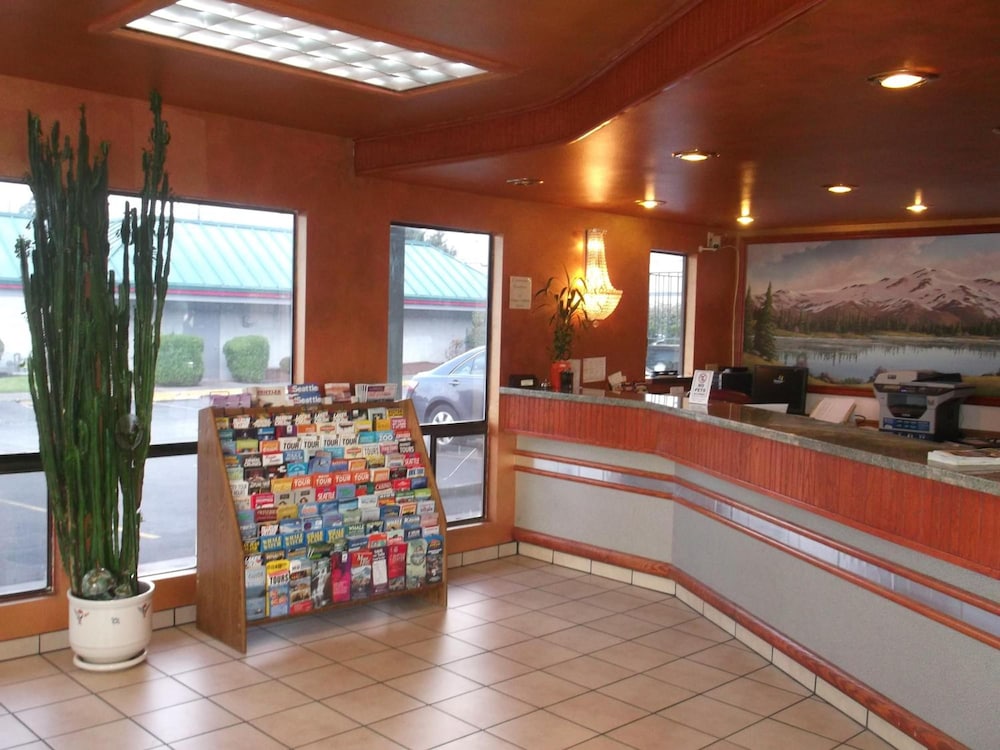 Sunrise Inn 8/59