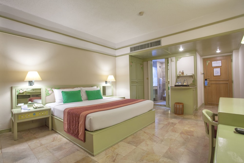 Cholchan Pattaya Beach Resort 19/74
