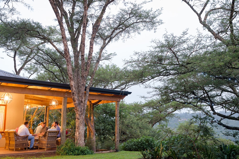 The Hilton Bush Lodge 2/45