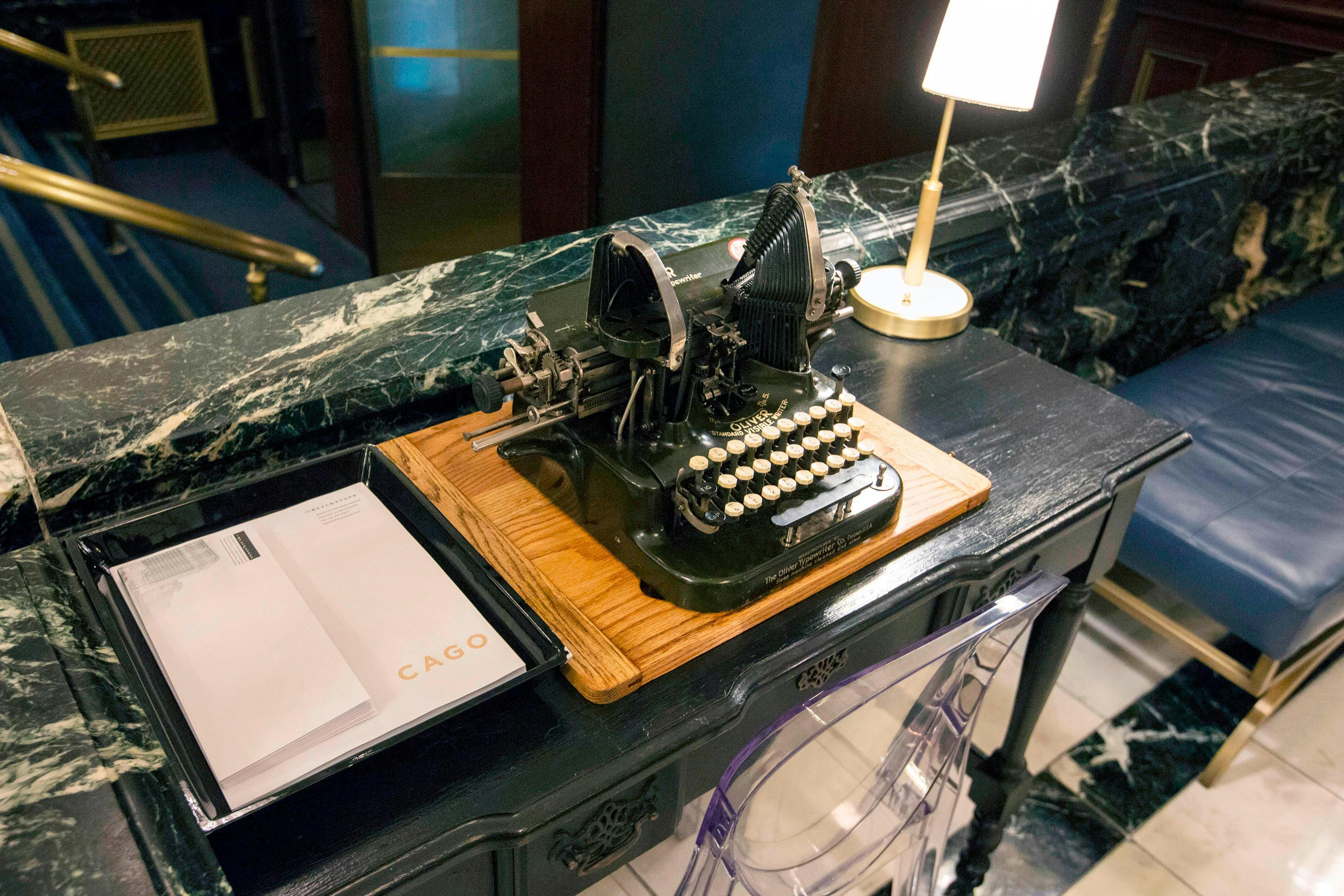 The Blackstone Autograph Collection 9/29